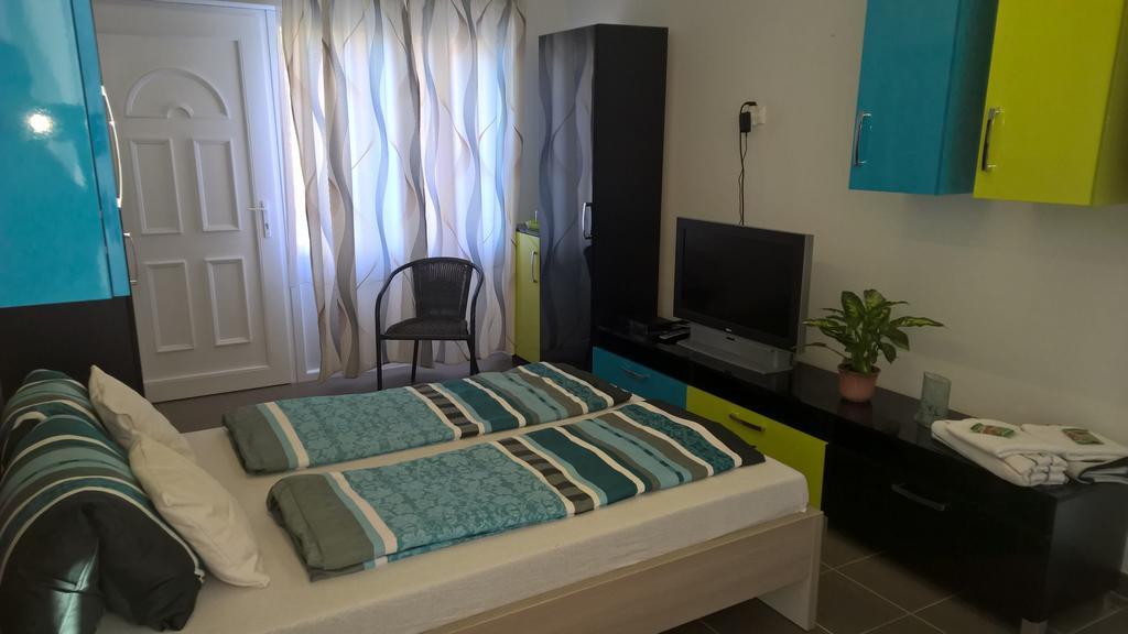 Kazinczy Apartment Кечкемет Номер фото