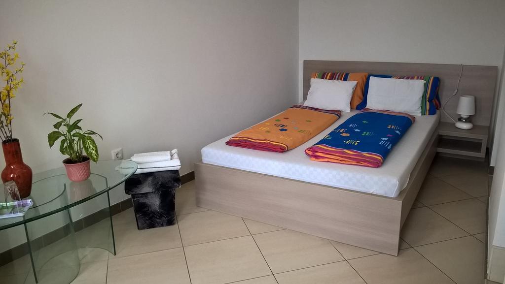 Kazinczy Apartment Кечкемет Номер фото
