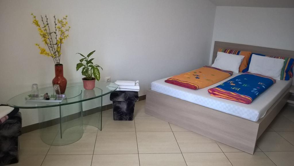Kazinczy Apartment Кечкемет Номер фото