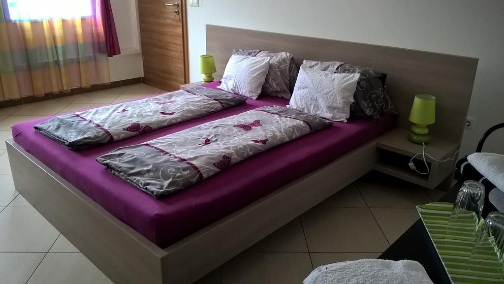 Kazinczy Apartment Кечкемет Номер фото